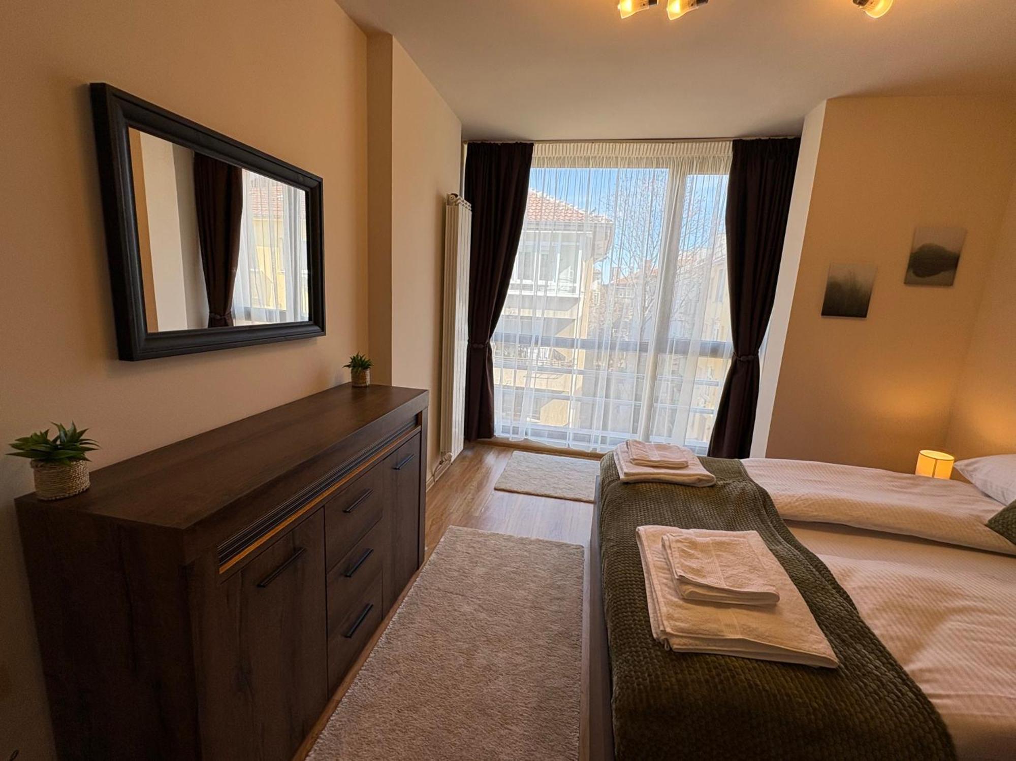 Apartemen Apart-tundzha *